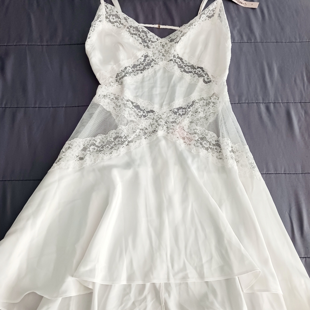 Victoria's Secret White Lace-Trim Camisole